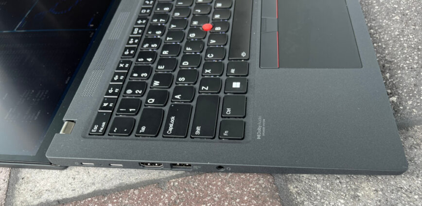 ThinkPad T14s Gen 3 AMD Ports, Left side