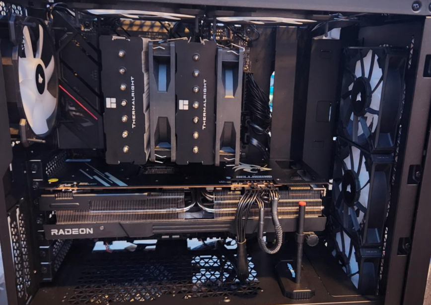 PowerColor Hellhound Radeon RX 7900 XT GPU (20 GB) + Corsair 4000D Airflow Case